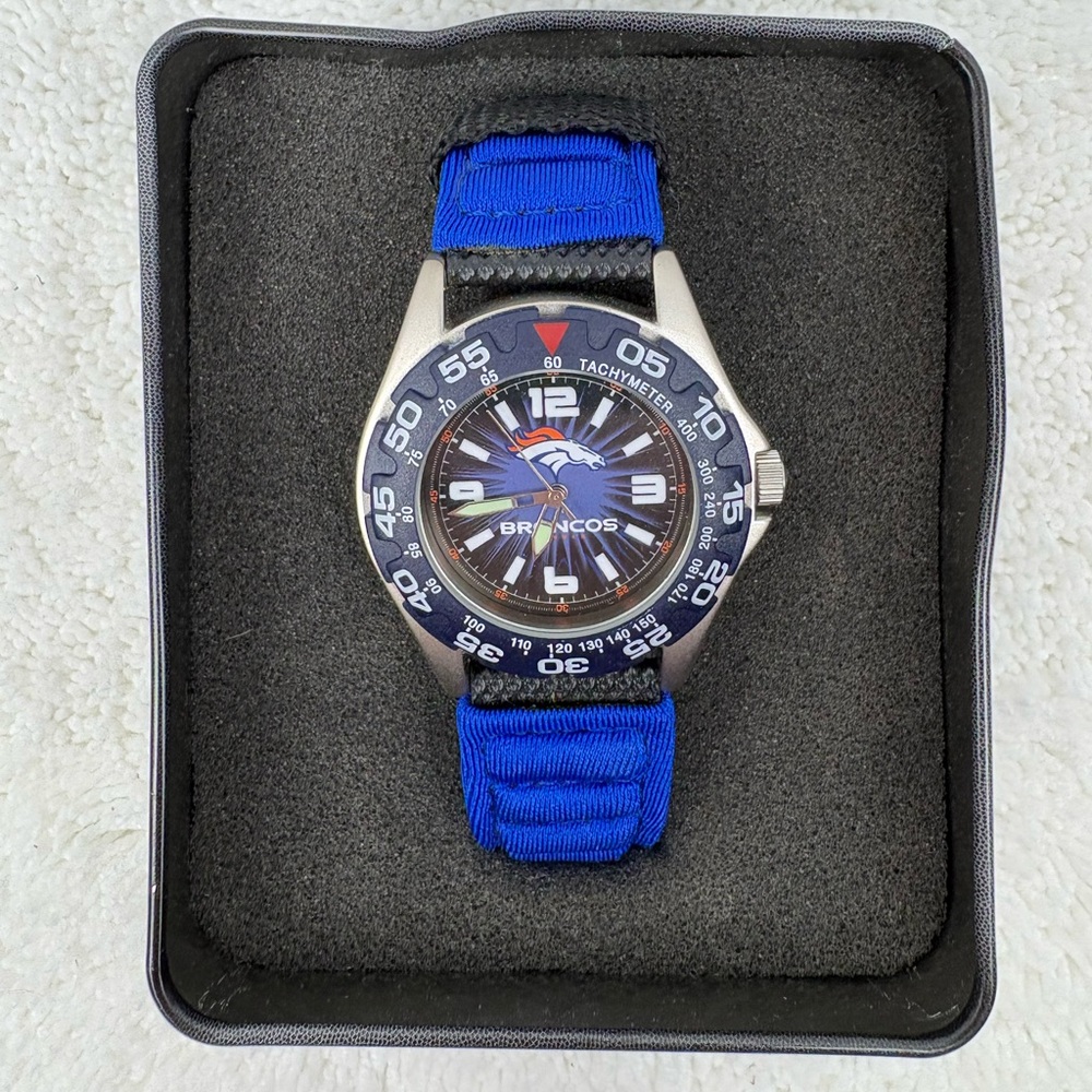Denver Broncos NFL-Themed Wristwatch Produced by ewatchfactory-Preowned Like New - Picture 6 of 6